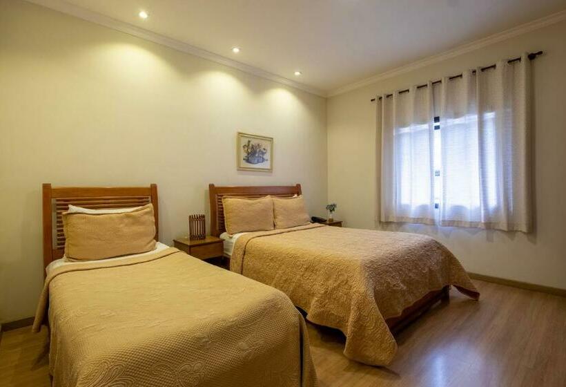 스탠다드 룸, Mount Everest