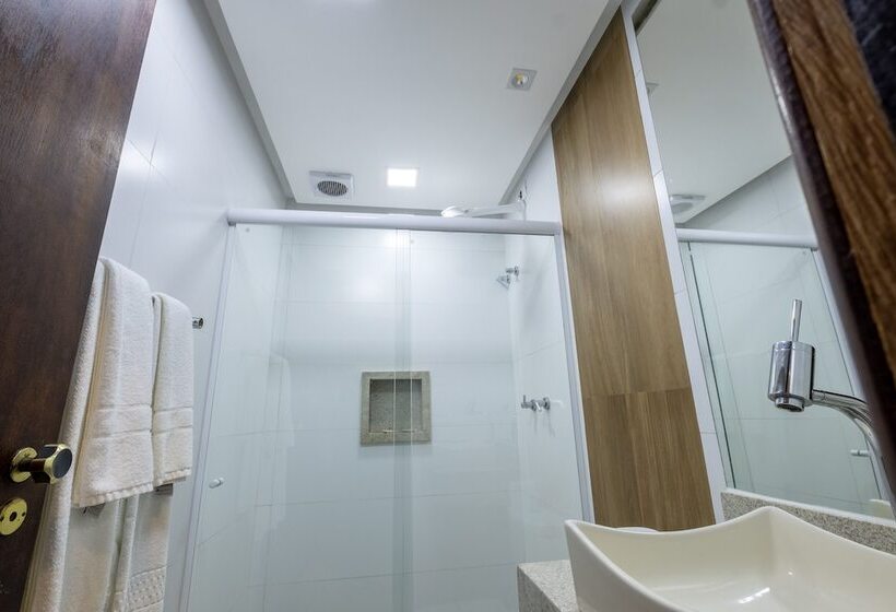 이그제큐티브 스위트, Mount Everest