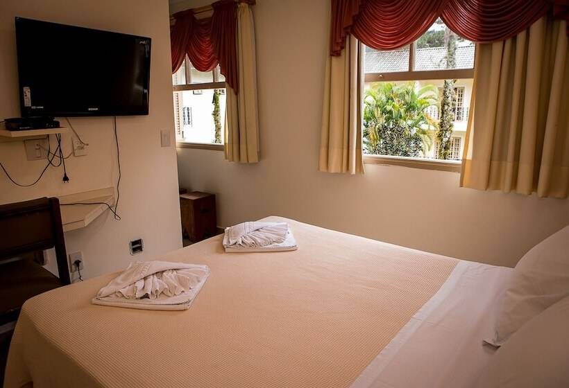 标准间, Rio Penedo