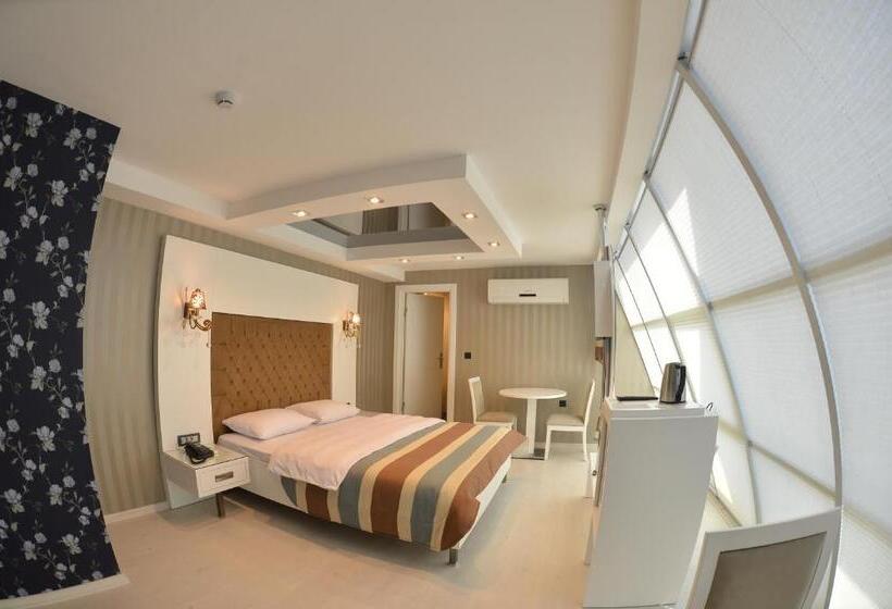 سوئیت با بالکن, Sahin Hotel 2