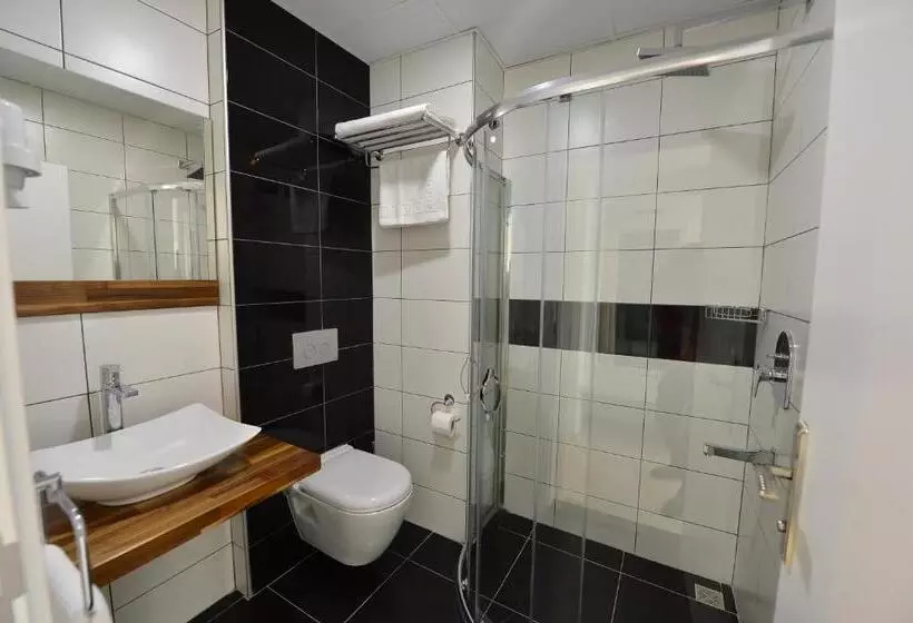 اتاق استاندارد, Sahin Hotel 2