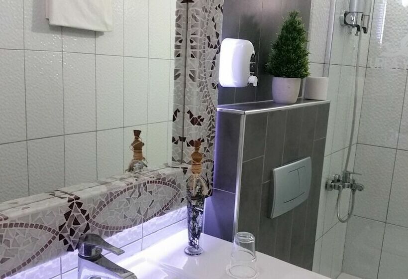 غرفة ديلوكس مطلّة علي البحر مزوَّدة بشُرفة, Urla Yelken Hotel   Adults Only