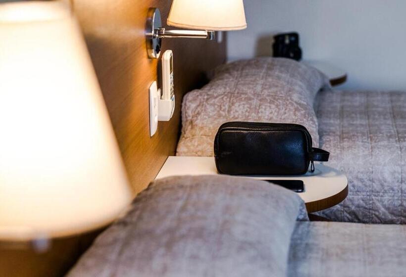 스탠다드 트리플 룸, Vitoria Regia Hotel Bauru