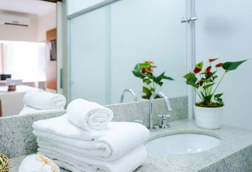 スイート, Vitoria Regia Hotel Bauru
