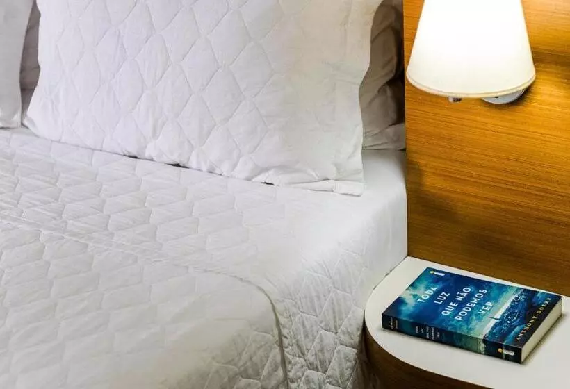 スイート, Vitoria Regia Hotel Bauru