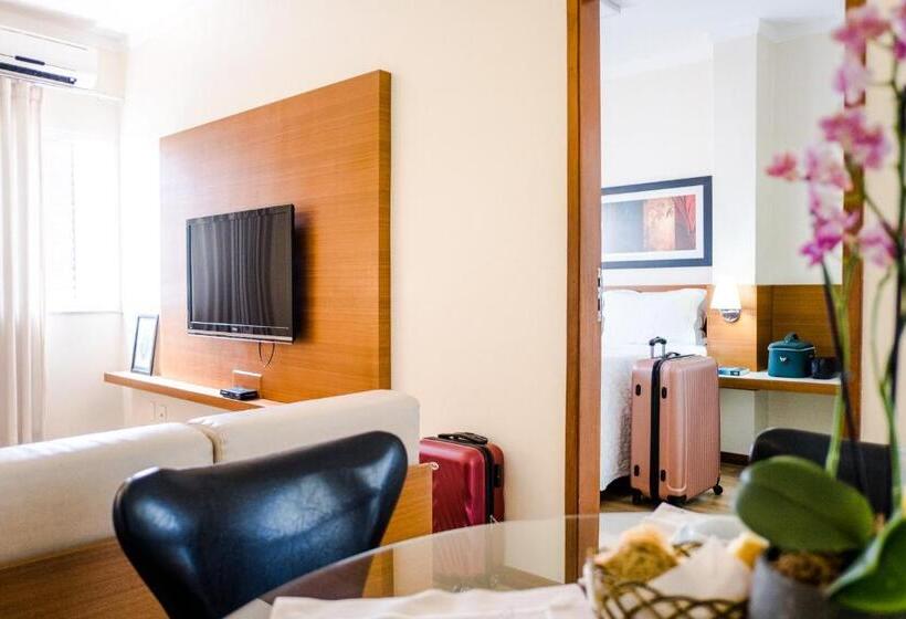 스위트, Vitoria Regia Hotel Bauru