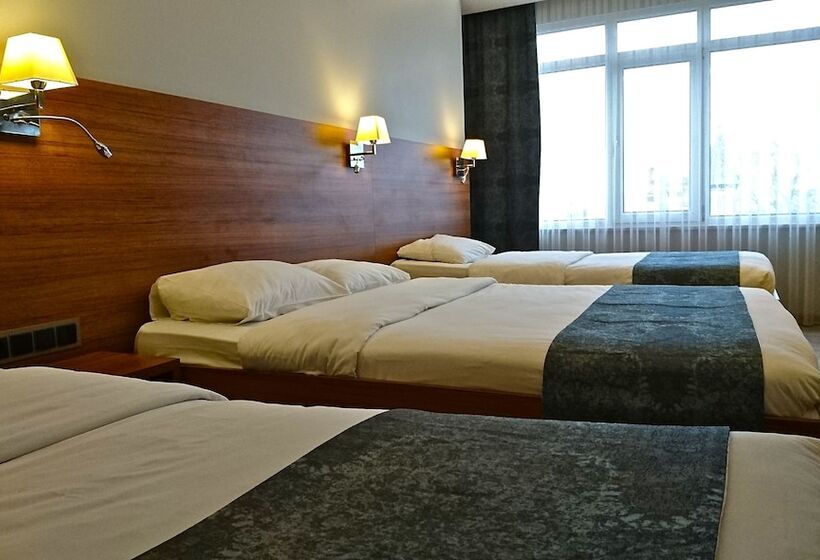 اتاق استاندارد چهار تخته, Nur