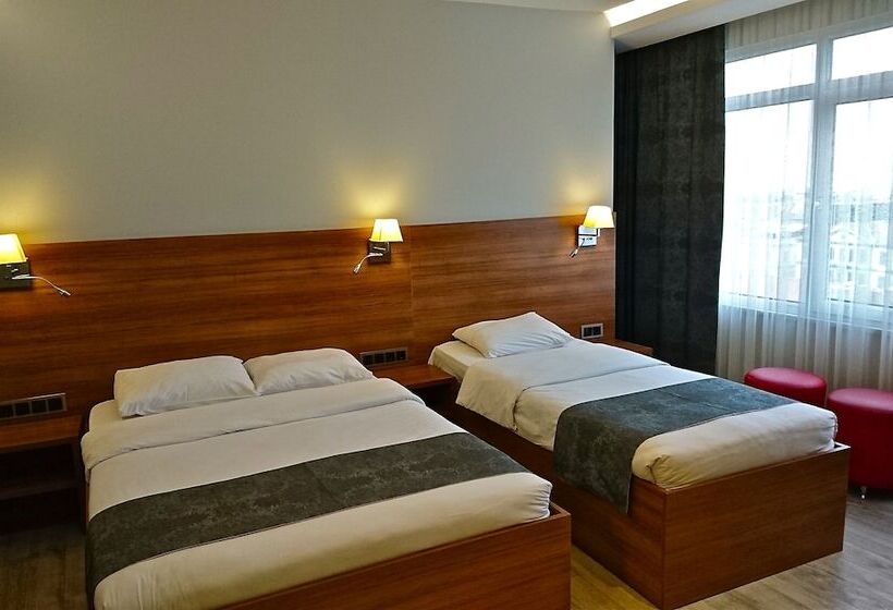 اتاق استاندارد چهار تخته, Nur