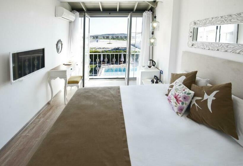 اتاق استاندارد, Sade Alacati