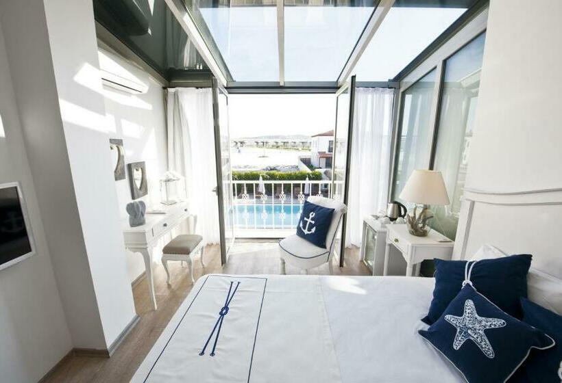 اتاق استاندارد, Sade Alacati