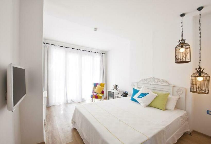 اتاق استاندارد, Sade Alacati