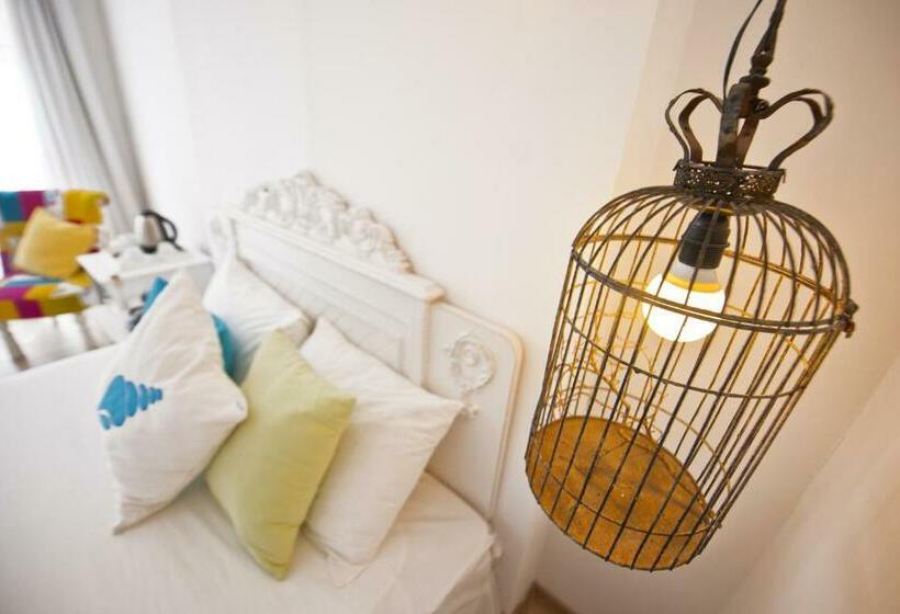 اتاق استاندارد, Sade Alacati