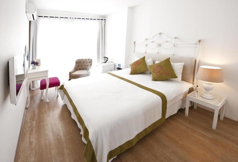 اتاق استاندارد, Sade Alacati