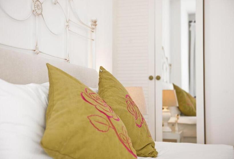 اتاق استاندارد, Sade Alacati