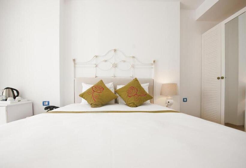 اتاق استاندارد, Sade Alacati