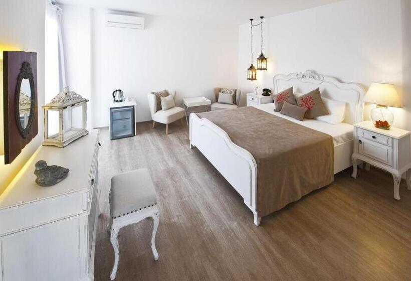 سوئیت با تخت بزرگ, Sade Alacati