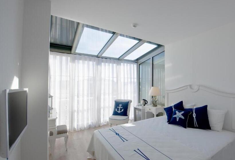 اتاق لوکس با چشمانداز باغ, Sade Alacati