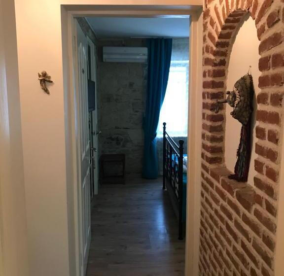 Standardrum, Foca Antik