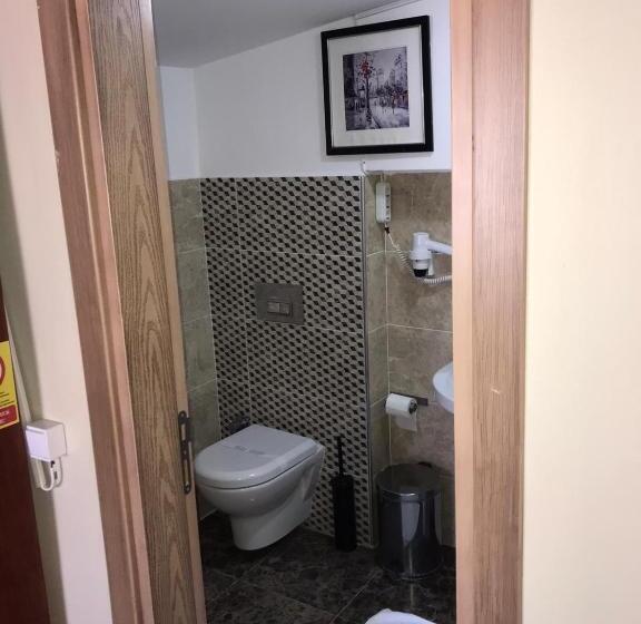 Svit med Terrass, Foca Antik