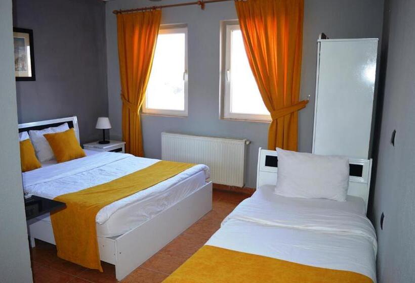 Номер Стандарт Трехместный, Hostel Terra Vista