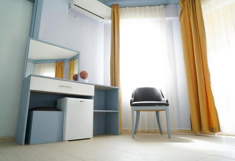 غرفة قياسية, Aloria Garden