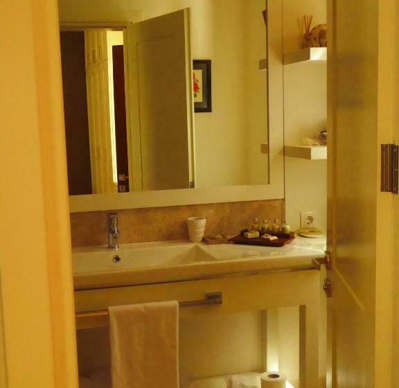 标准间内部标间, D&c Göcek