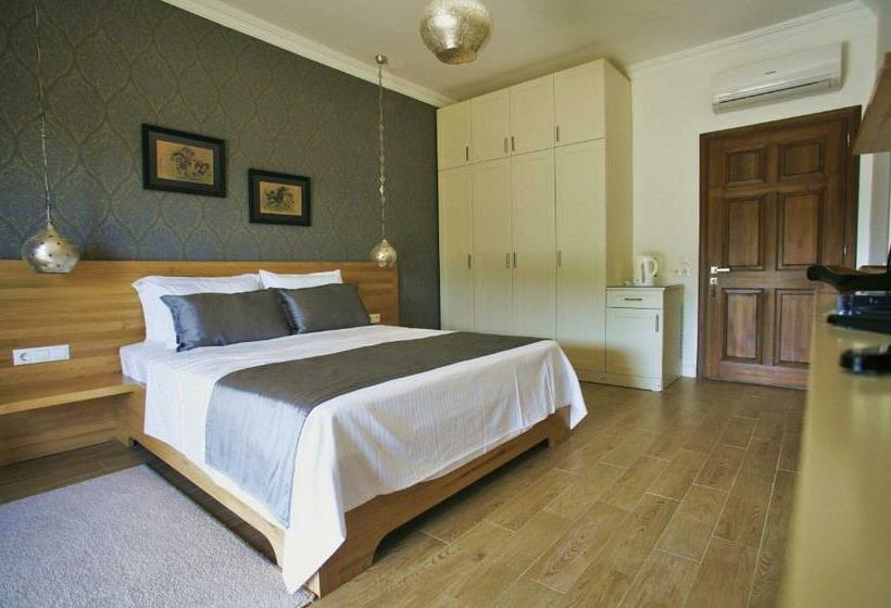 标准间内部标间, D&c Göcek