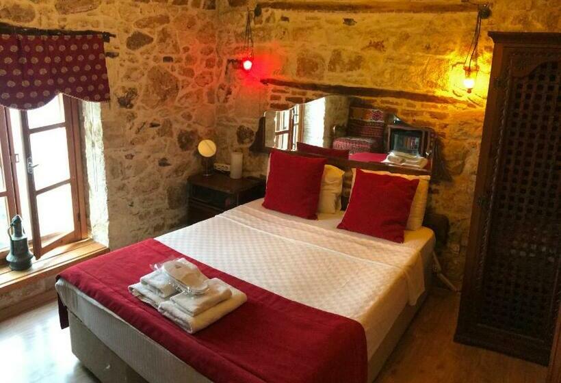 Standardrum, Foca Antik