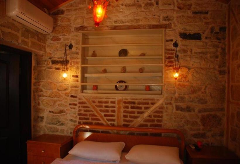 Standardrum, Foca Antik