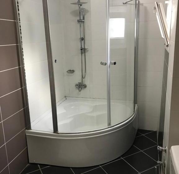 Klassiskt Trippelrum, Foca Antik