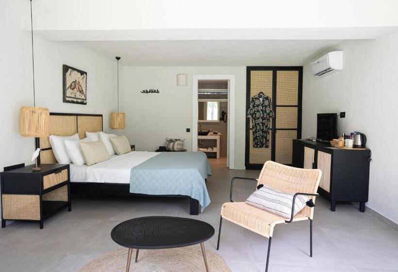 발코니 디럭스 룸, Golden Key Bordubet