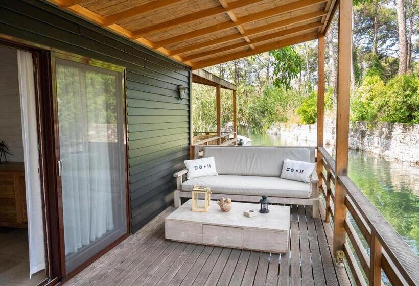 샬레, Golden Key Bordubet