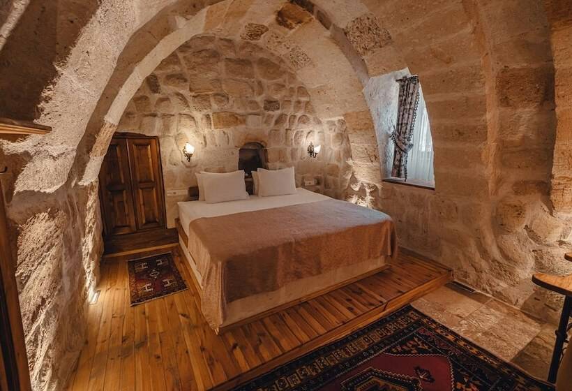 Camera Familiare, Hanzade Cappadocia