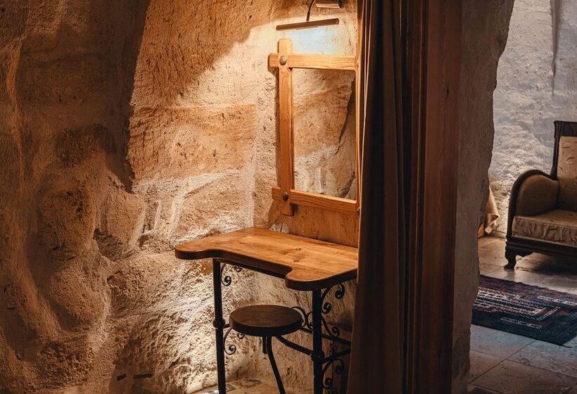 Camera Familiare, Hanzade Cappadocia