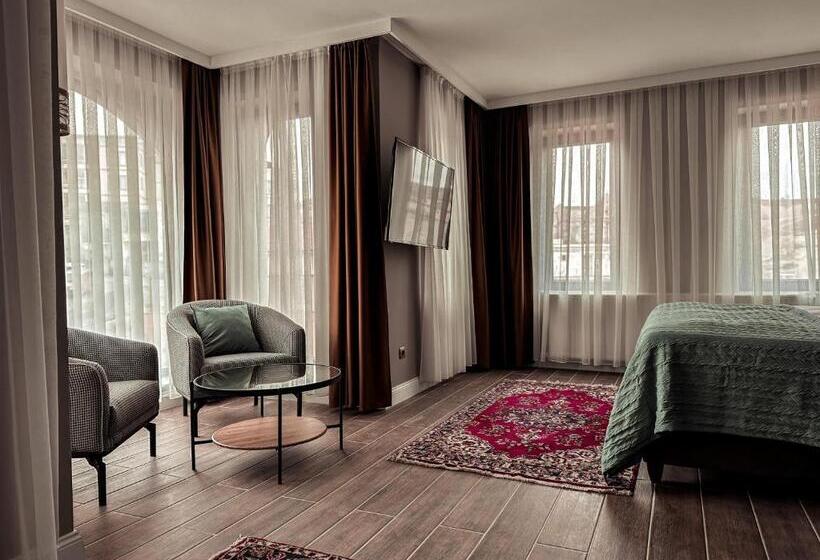 디럭스 룸 킹사이즈 침대, Osmanli Cappadocia