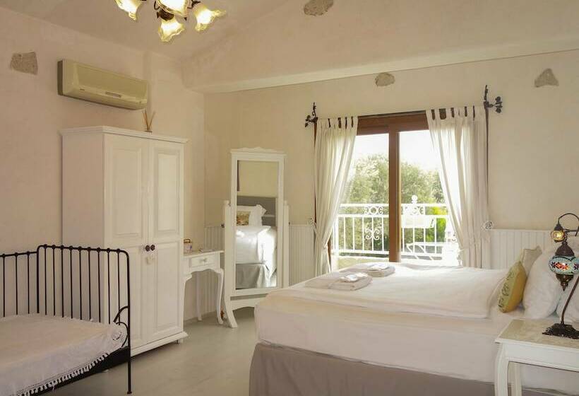 豪华房间, Peri Art