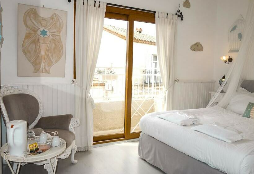 豪华房间, Peri Art