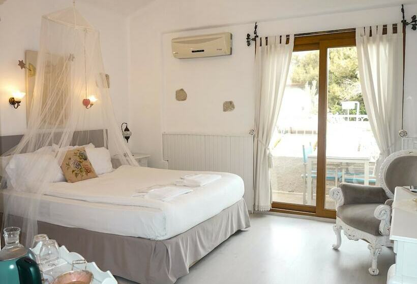 豪华房间, Peri Art