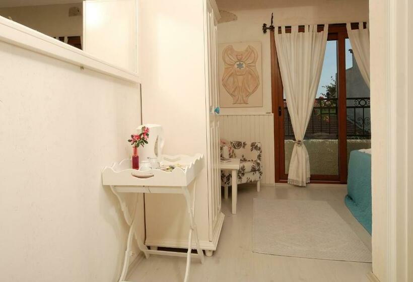 豪华房间, Peri Art