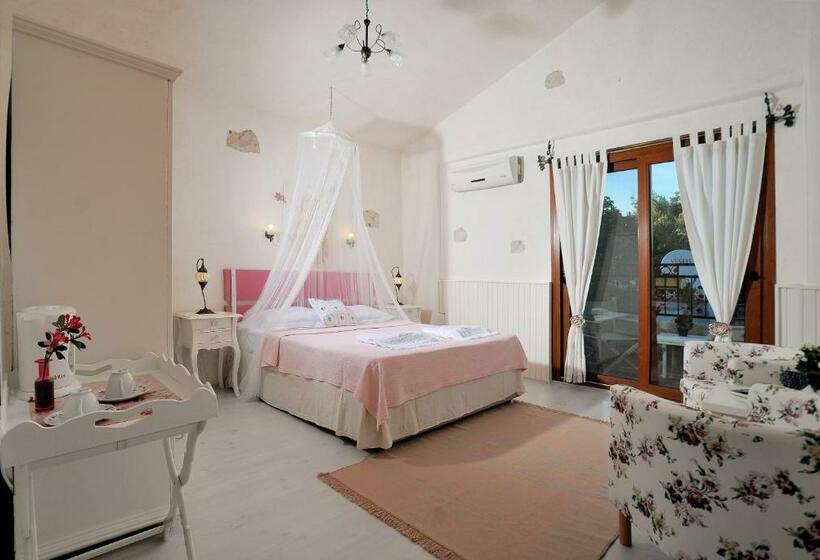 豪华房间, Peri Art