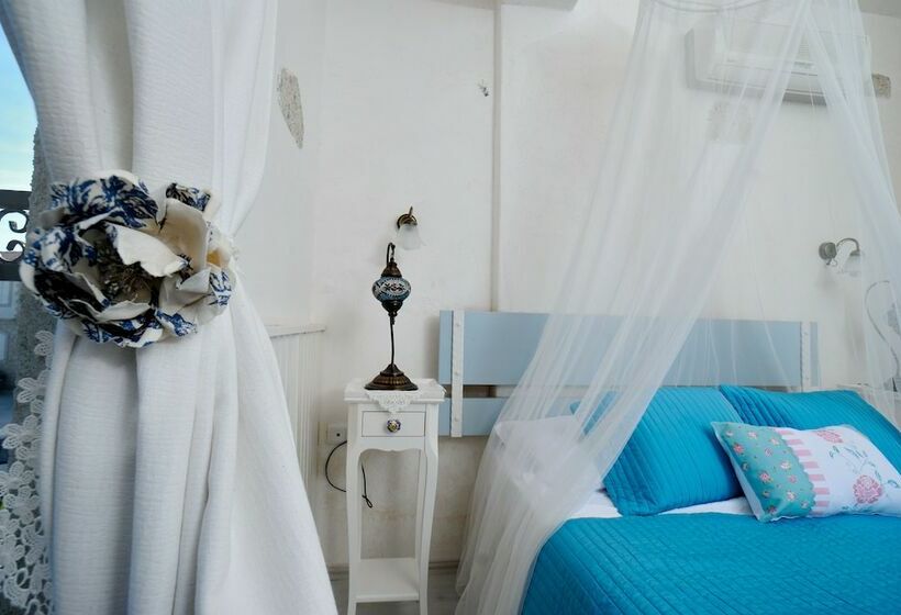 豪华房间, Peri Art