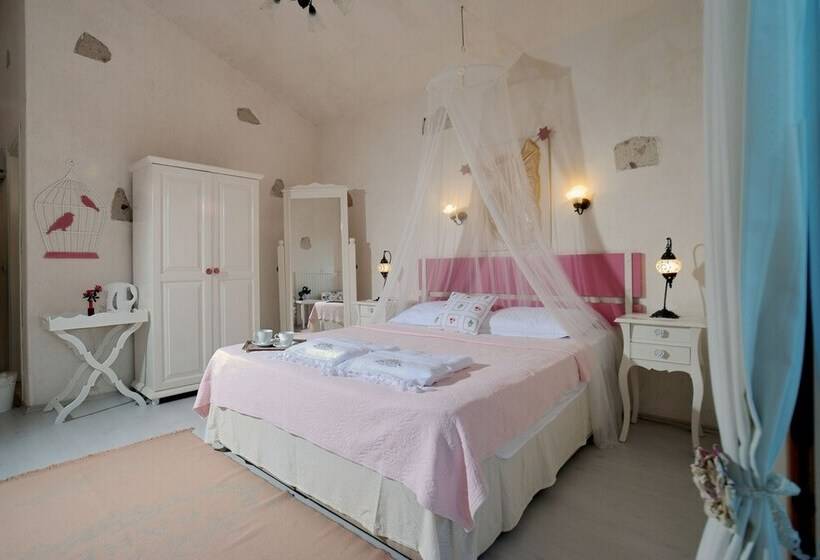 豪华房间, Peri Art