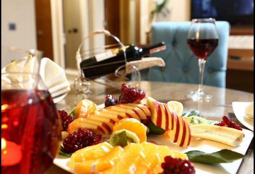 キングサイズベッドのスイートルーム, Sivas Revag Otel