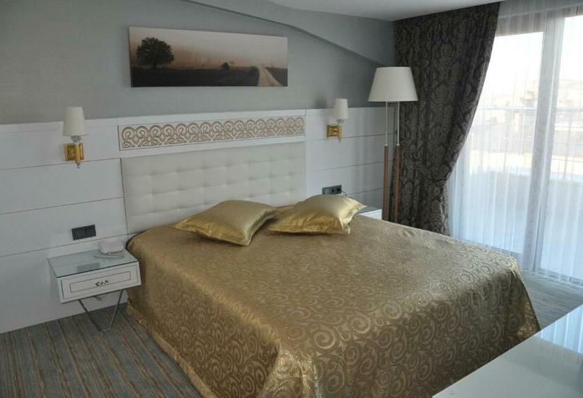 キングサイズベッドのスイートルーム, Sivas Revag Otel