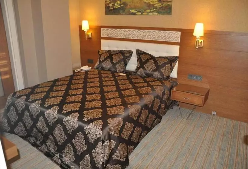 اتاق استاندارد سه نفره, Sivas Revag Otel