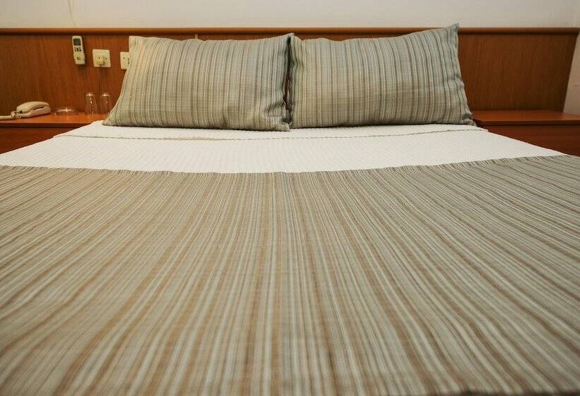 اتاق استاندارد یک نفره, Otel Diyojen