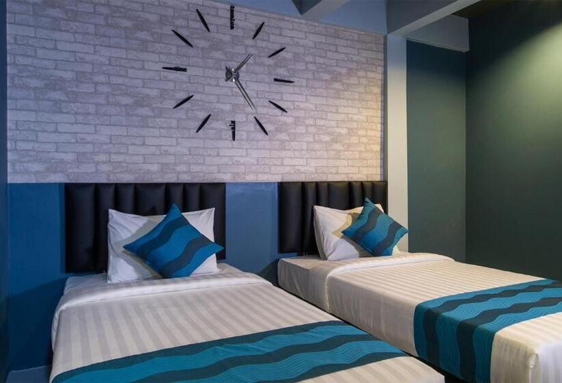 غرفة قياسية, Amity Poshtel