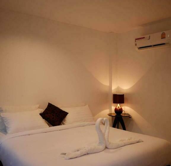 スーペリアールーム, Pink Easy Homes Koh Phangan
