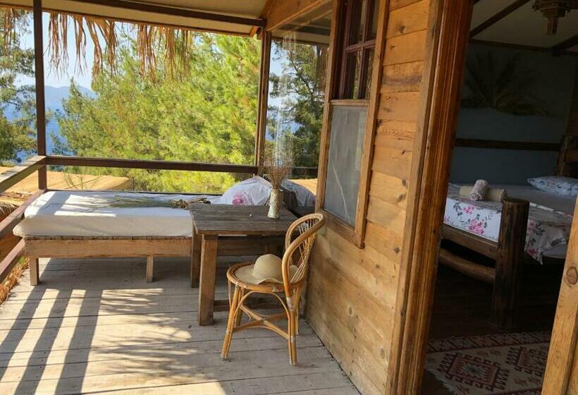 חדר דלוקס נוף לים, Honey Hill Faralya Forest Cabins By The Sea