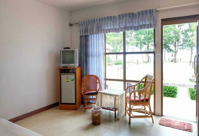 Tengerre Néző Deluxe Szoba, Haadsonresort